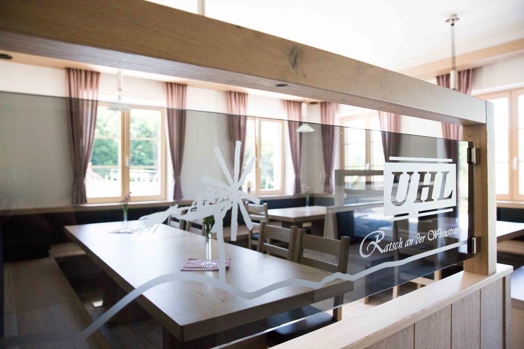 Weingut-Gaestezimmer Uhl Ratsch an der Weinstraße Εξωτερικό φωτογραφία